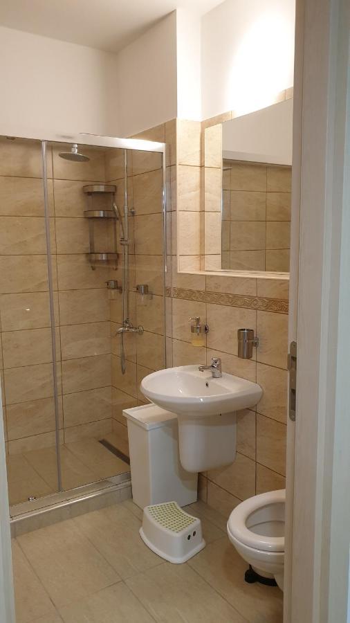 Criss Apartament سِنايا المظهر الخارجي الصورة